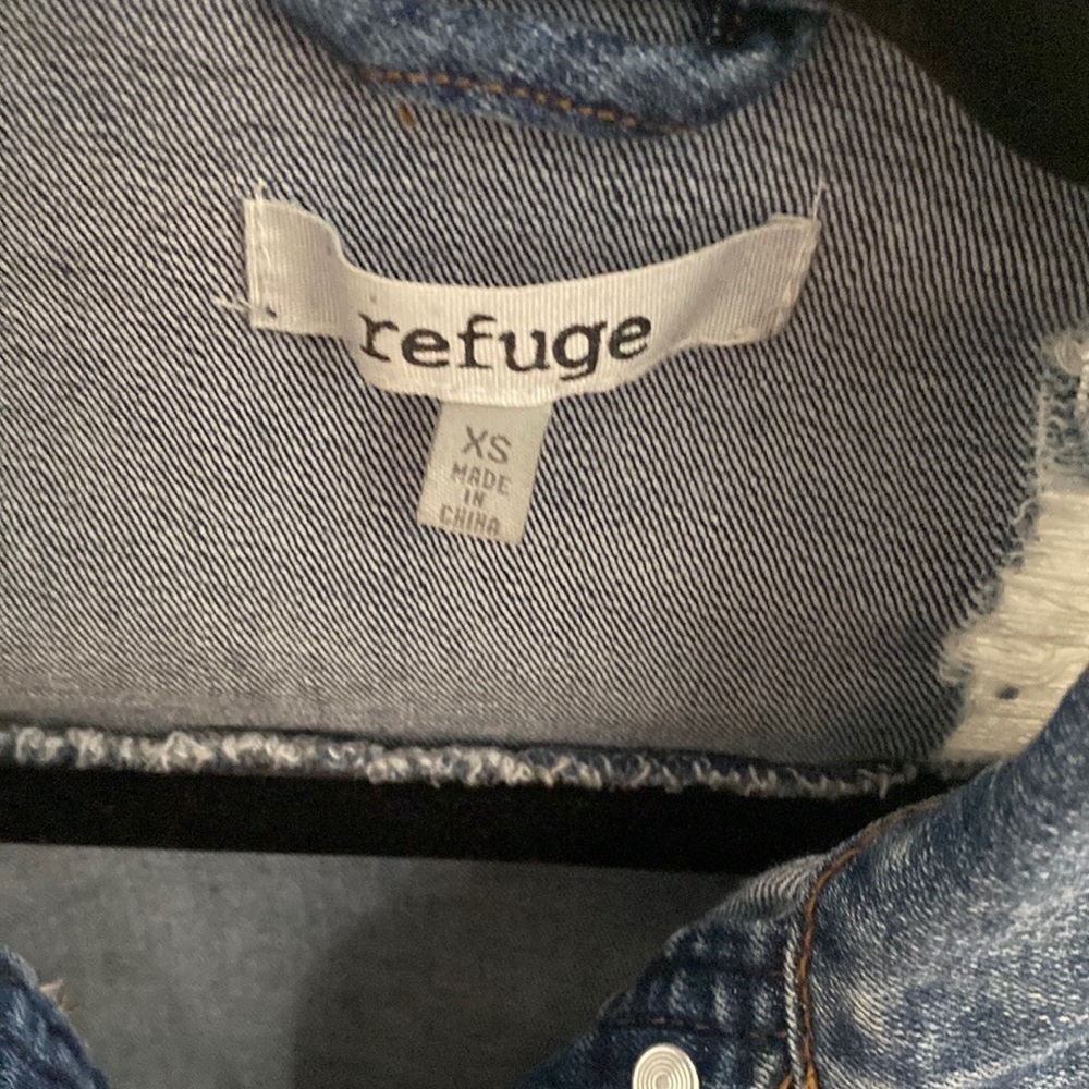 Jean jacket - Picture 2 of 3